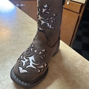 Roper Brown Kids Boots with Cutout Design